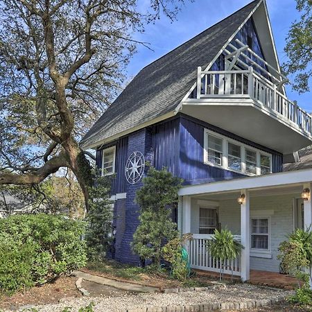 Coastal, Walkable Home In Historic Southport! Ngoại thất bức ảnh
