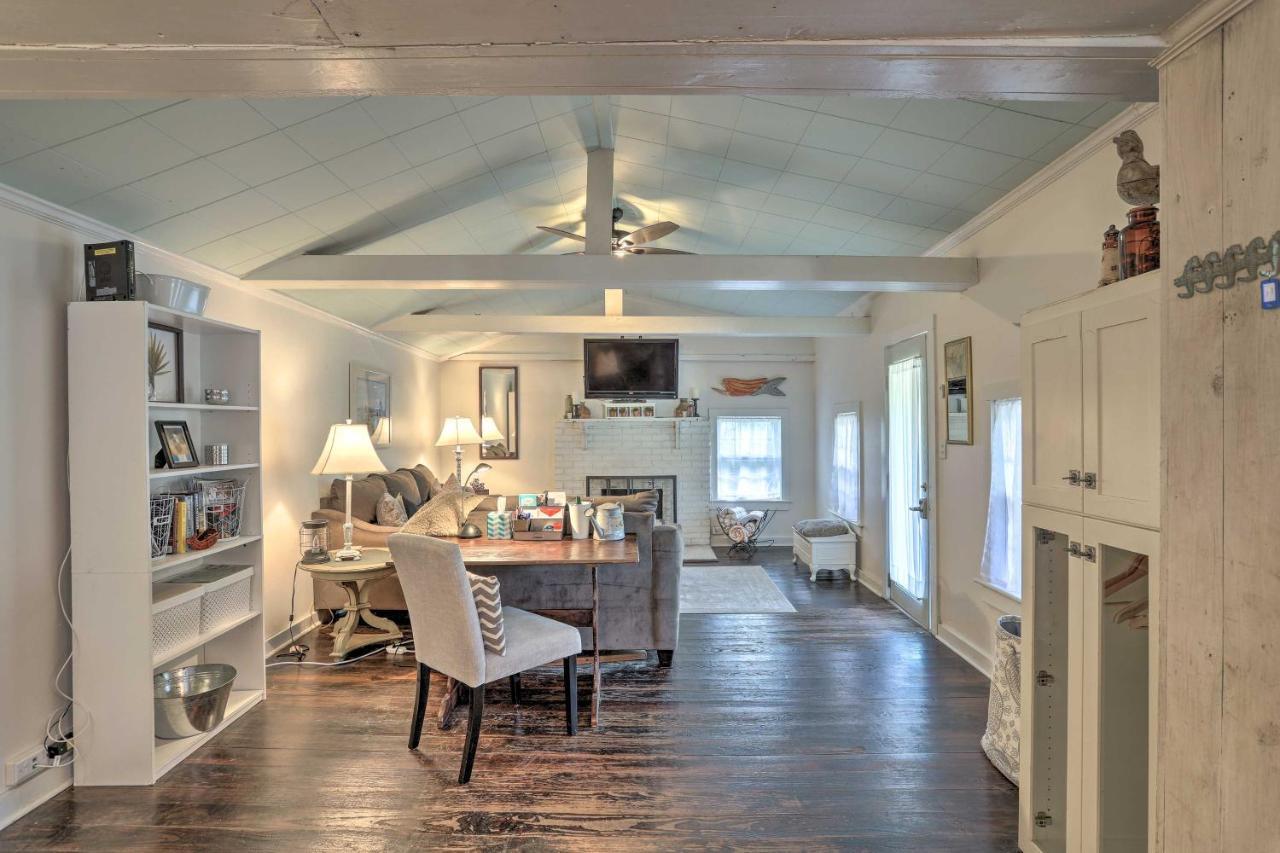 Coastal, Walkable Home In Historic Southport! Ngoại thất bức ảnh