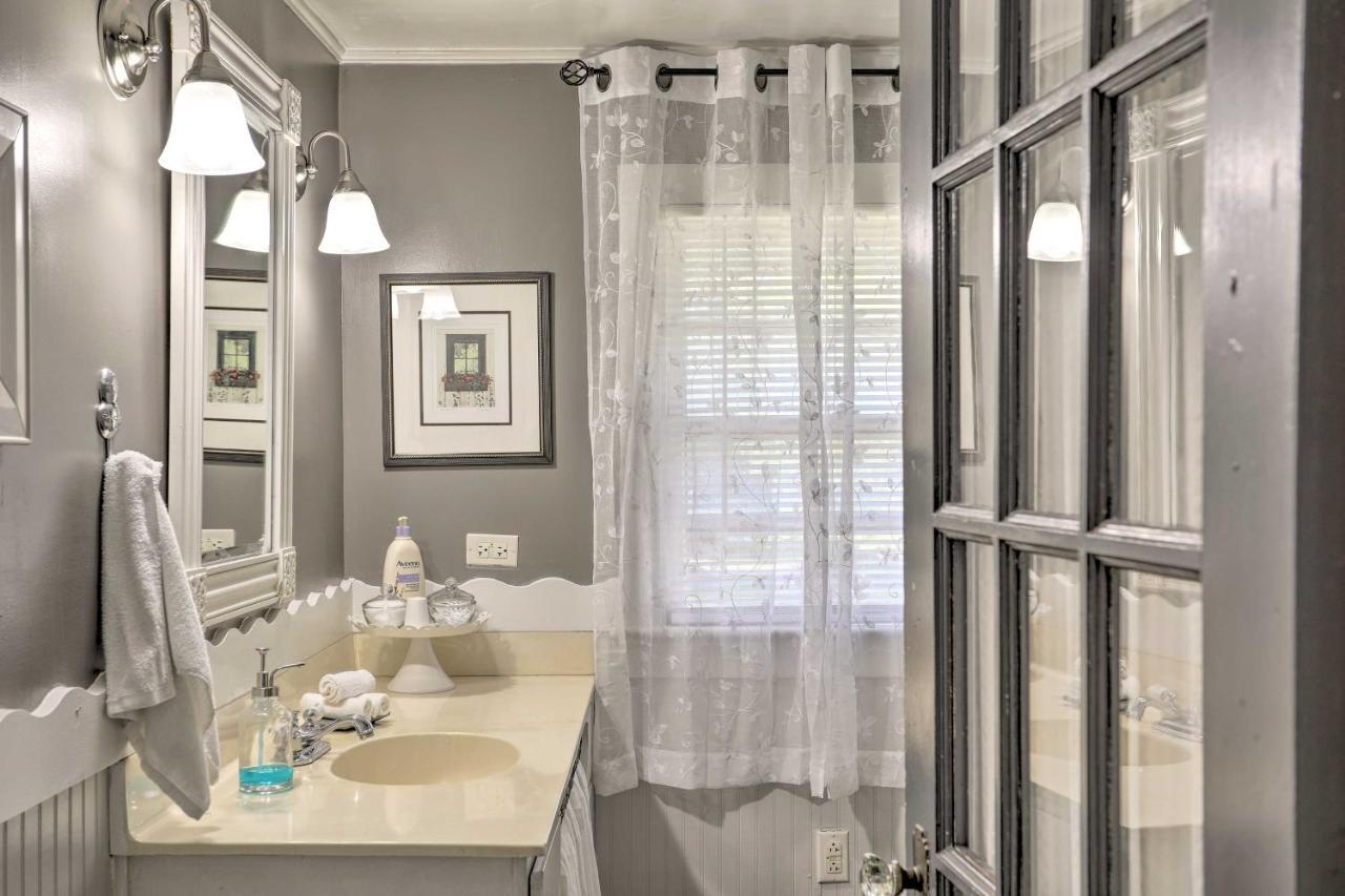 Coastal, Walkable Home In Historic Southport! Ngoại thất bức ảnh