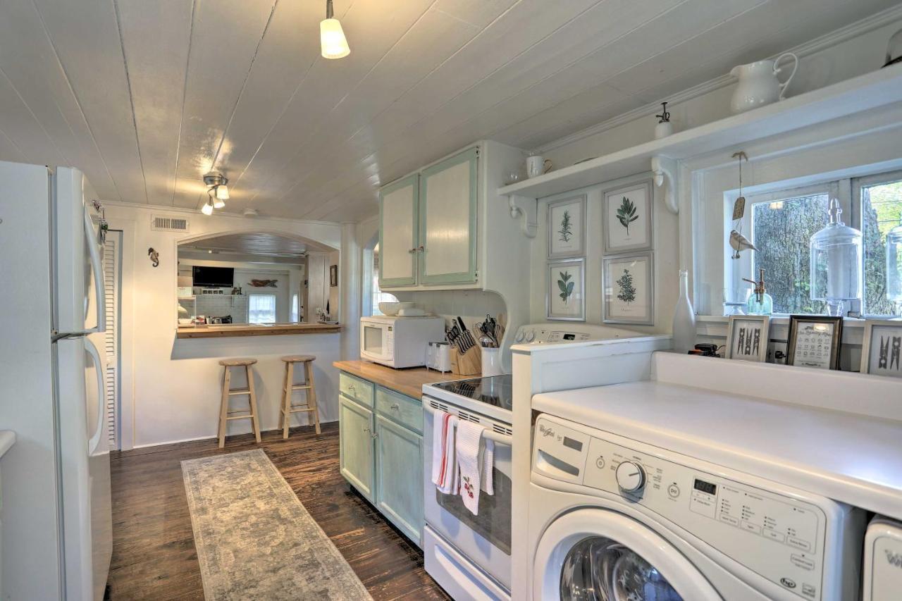 Coastal, Walkable Home In Historic Southport! Ngoại thất bức ảnh