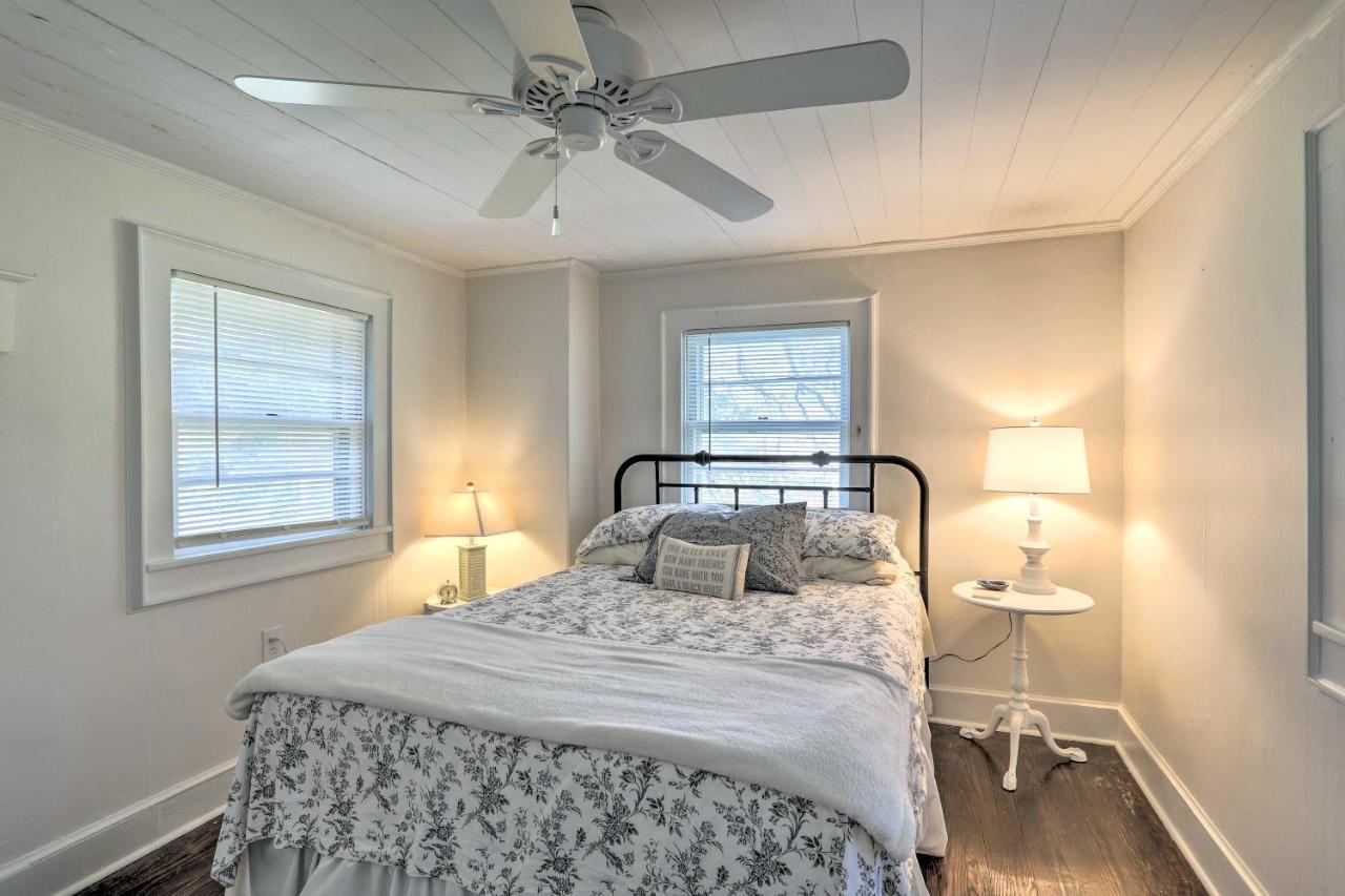 Coastal, Walkable Home In Historic Southport! Ngoại thất bức ảnh